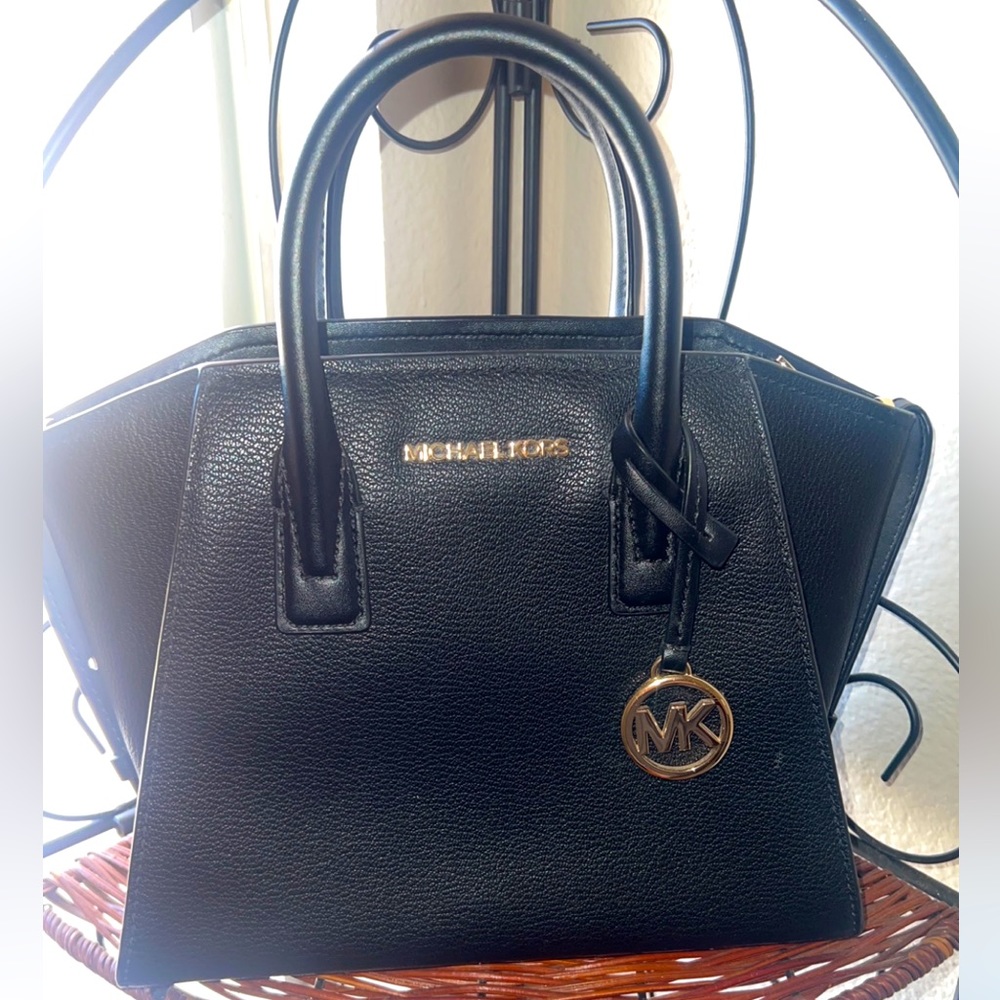 Michael Kors - Avril Small Leather Top-Zip Satchel